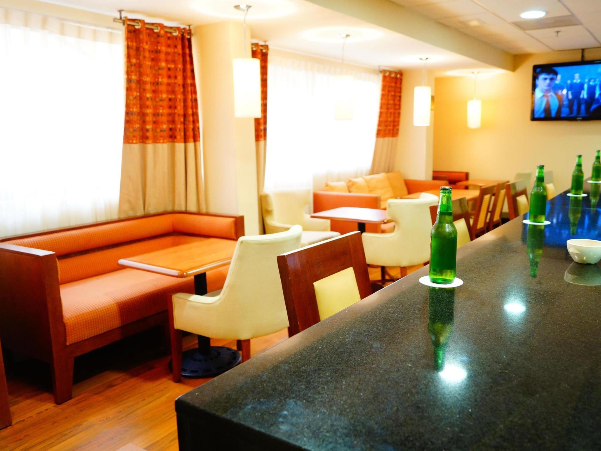Apodaca Hampton Inn Monterrey-Airport מראה חיצוני תמונה
