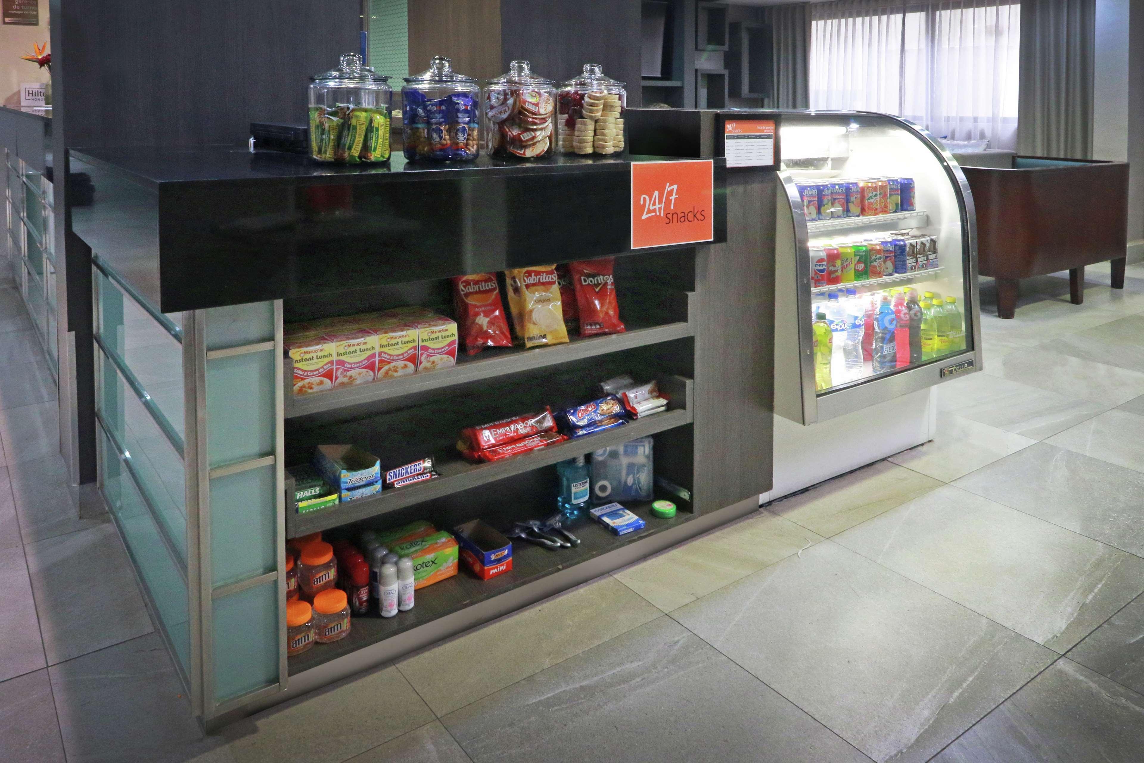 Apodaca Hampton Inn Monterrey-Airport מראה חיצוני תמונה