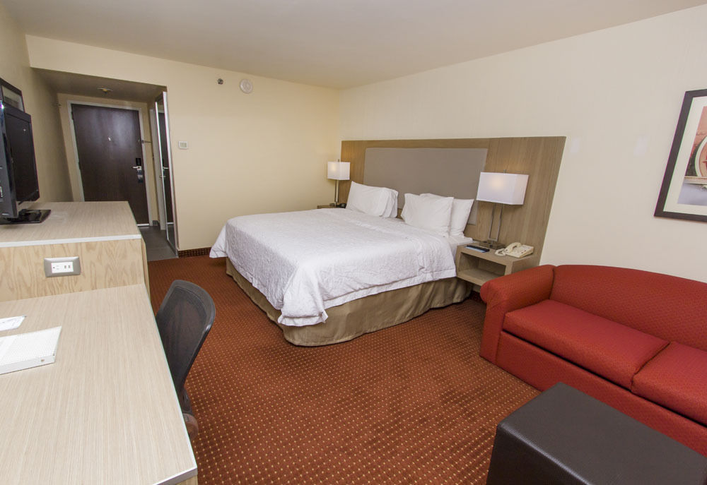 Apodaca Hampton Inn Monterrey-Airport מראה חיצוני תמונה