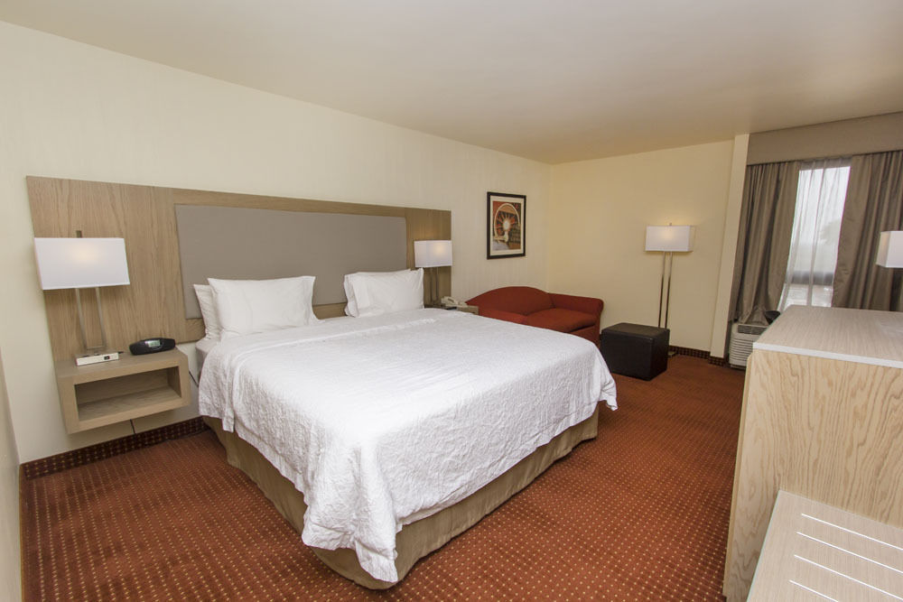 Apodaca Hampton Inn Monterrey-Airport מראה חיצוני תמונה